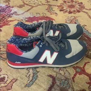 New balance men’s 574 size 13.